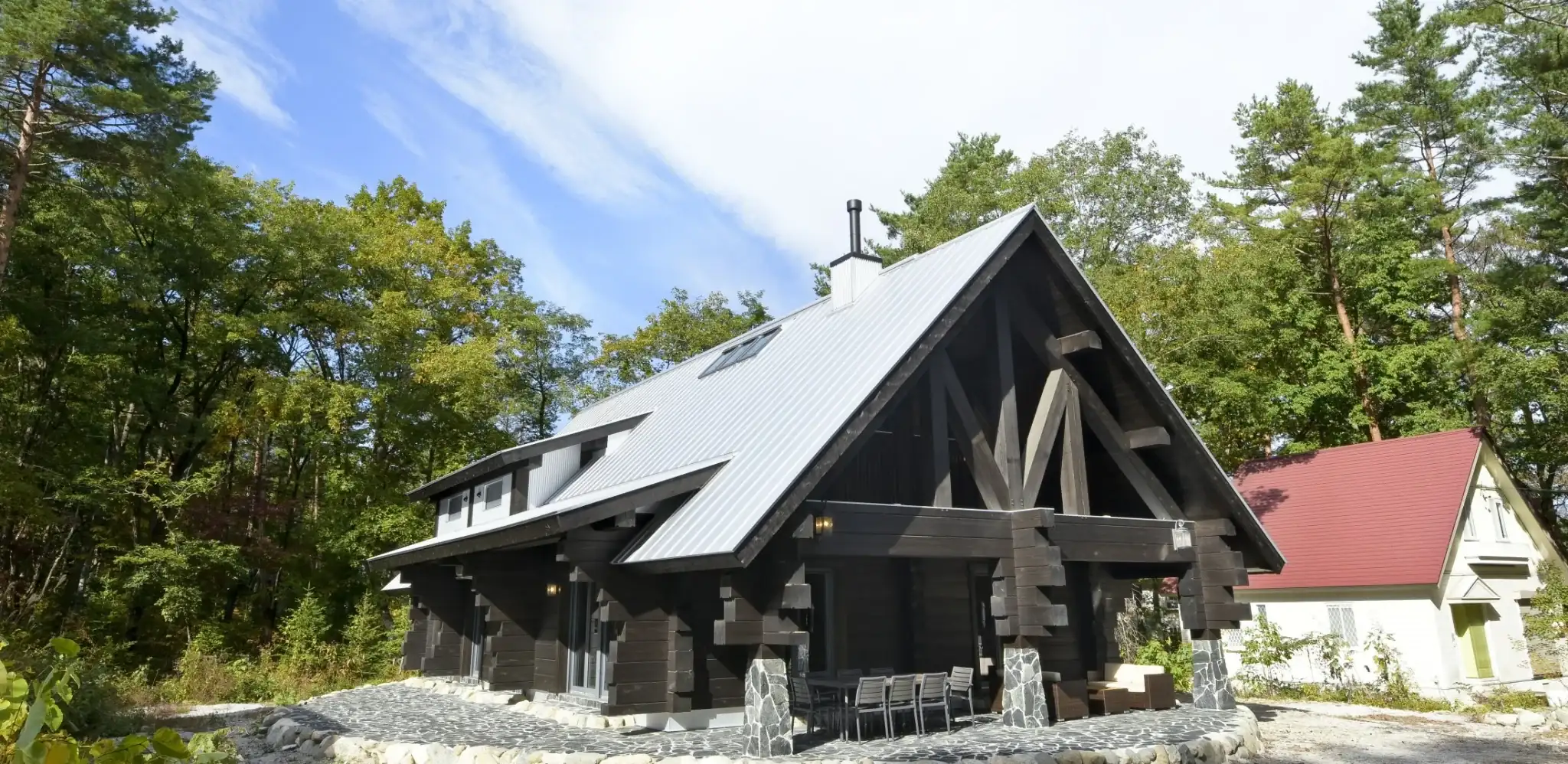 白馬の自然に囲まれた新緑のFountainhead Hakuba